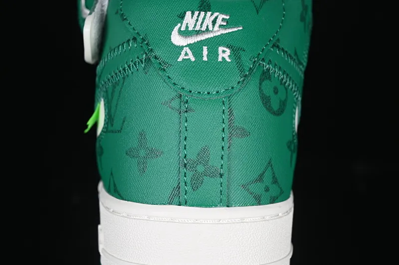 All categories Nk Air Force 1 Air Force series Nk Air Force 1 Mid Air Force mid-top Nk Air Force 1'07 Mid beige Air Force One mid-top casual sneakers LL0222-002